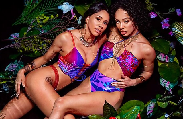 Wet and Wild Lesbians ☆ Poolside Pussy Pounding and Naughty Noodle Fucking.