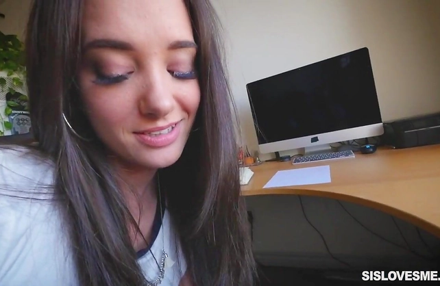 Long-haired slut girl enjoys getting cock sucking experience in front of a cam
