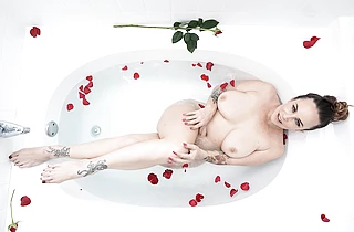 Surprise on Valentine's Day, Anal With My Naked, Curvy Wife After a Huge Fight