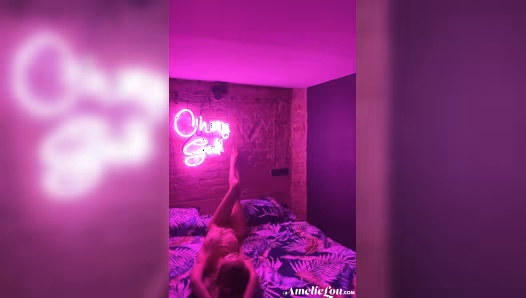 Brunette flaunts her naked slim figure perfectly