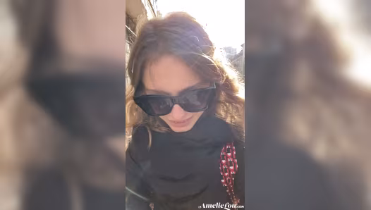 Cute natural beauty shares her naked daring video with viewers