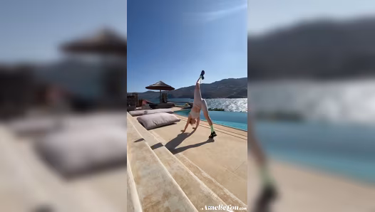Sweet gal flaunts perfect naked figure during her exercise routine