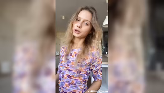 Blooming beauty looks irresistible displaying her gorgeous naked body