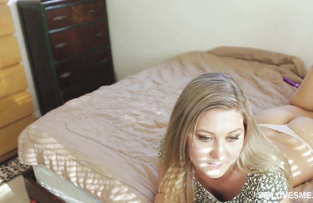 Guy films his crazy slutty girlfriend rubbing her pussy and sucking his dick