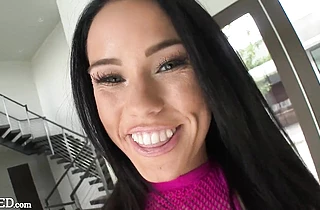 Brunette bitch with a graet body screams when she gets her pussy destroyed in the shower