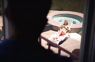 Stepsister surprised by brother's visit decides to fuck him in the shower